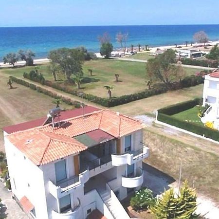 דירות ניאה מודאניה Oxana House מראה חיצוני תמונה