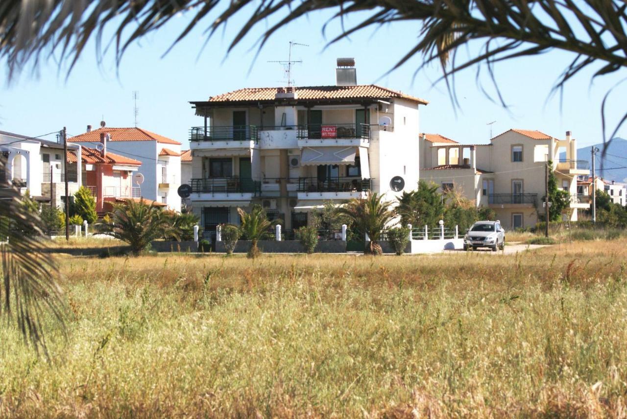 דירות ניאה מודאניה Oxana House מראה חיצוני תמונה